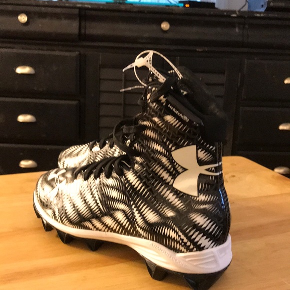 Adidas Highlight Cleats - Picture 3 of 5